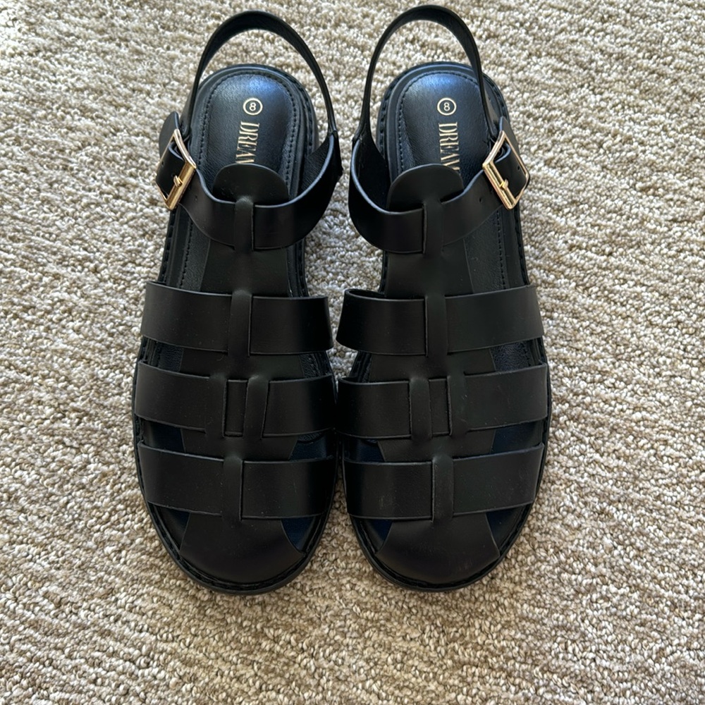 Dream Pairs Black Women's Fisherman Sandals with Gold Buckle
